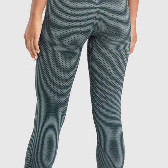 Gymshark training set - Picture 4 of 9